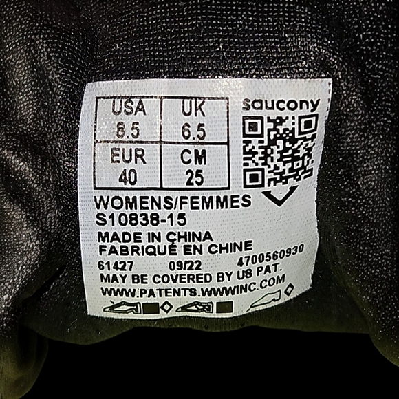 Saucony Black and Blue Athletic Trail Shoes Women's 8.5 - Picture 3 of 8